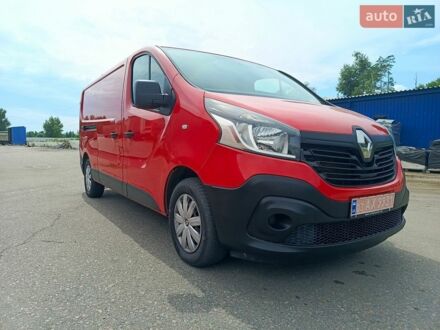 Красный Рено Трафик, объемом двигателя 1.6 л и пробегом 235 тыс. км за 14499 $, фото 1 на Automoto.ua
