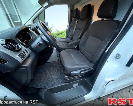 Рено Трафик, объемом двигателя 1.6 л и пробегом 182 тыс. км за 13950 $, фото 6 на Automoto.ua