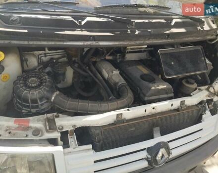 Рено Трафик, объемом двигателя 2.5 л и пробегом 250 тыс. км за 2200 $, фото 3 на Automoto.ua