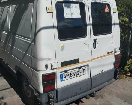Рено Трафик, объемом двигателя 2.5 л и пробегом 250 тыс. км за 2200 $, фото 1 на Automoto.ua