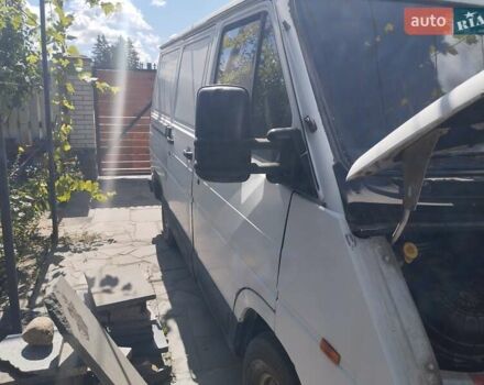 Рено Трафик, объемом двигателя 2.5 л и пробегом 250 тыс. км за 2200 $, фото 2 на Automoto.ua