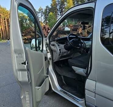 Рено Трафик, объемом двигателя 2 л и пробегом 280 тыс. км за 11250 $, фото 4 на Automoto.ua