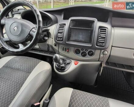 Рено Трафик 2010 в Одессе на Automoto.ua Рено Трафик, объемом двигателя 2 л и пробегом 191 тыс. км за 12000 $, фото 4 на Automoto.ua