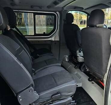 Рено Трафик, объемом двигателя 2 л и пробегом 280 тыс. км за 11250 $, фото 14 на Automoto.ua