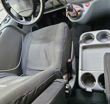 Рено Трафик, объемом двигателя 2 л и пробегом 280 тыс. км за 11250 $, фото 8 на Automoto.ua