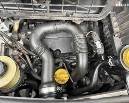 Рено Трафик, объемом двигателя 2 л и пробегом 385 тыс. км за 11000 $, фото 28 на Automoto.ua