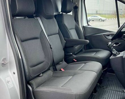 Рено Трафик, объемом двигателя 2 л и пробегом 167 тыс. км за 18900 $, фото 19 на Automoto.ua