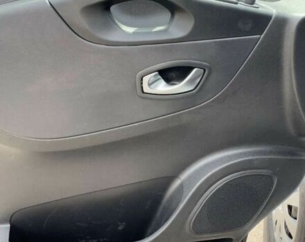 Рено Трафик, объемом двигателя 2 л и пробегом 194 тыс. км за 19200 $, фото 15 на Automoto.ua