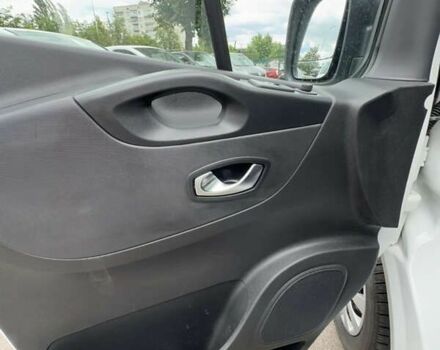 Рено Трафик, объемом двигателя 2 л и пробегом 211 тыс. км за 18900 $, фото 16 на Automoto.ua