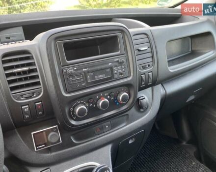 Рено Трафик, объемом двигателя 2 л и пробегом 209 тыс. км за 17450 $, фото 44 на Automoto.ua