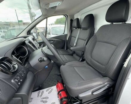 Рено Трафик, объемом двигателя 2 л и пробегом 211 тыс. км за 18900 $, фото 15 на Automoto.ua