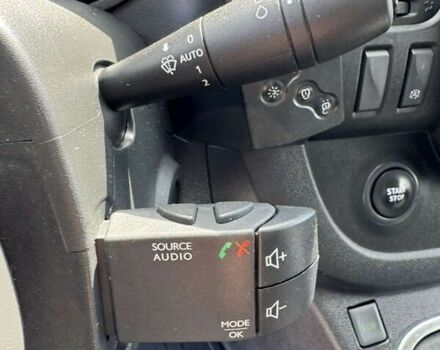 Рено Трафик, объемом двигателя 0 л и пробегом 242 тыс. км за 19900 $, фото 14 на Automoto.ua