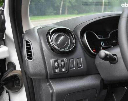 Рено Трафік, об'ємом двигуна 2 л та пробігом 250 тис. км за 17800 $, фото 29 на Automoto.ua