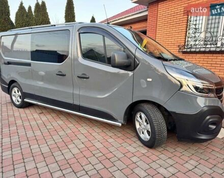 Рено Трафик, объемом двигателя 2.2 л и пробегом 180 тыс. км за 25500 $, фото 1 на Automoto.ua