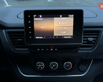 Рено Трафик, объемом двигателя 2 л и пробегом 0 тыс. км за 40327 $, фото 17 на Automoto.ua