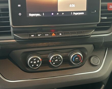 Рено Трафик, объемом двигателя 2 л и пробегом 0 тыс. км за 40456 $, фото 13 на Automoto.ua