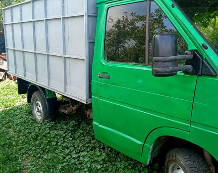 Рено Трафік, об'ємом двигуна 2.1 л та пробігом 300 тис. км за 2000 $, фото 2 на Automoto.ua