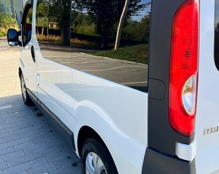 Рено Трафик, объемом двигателя 2.2 л и пробегом 342 тыс. км за 13600 $, фото 4 на Automoto.ua