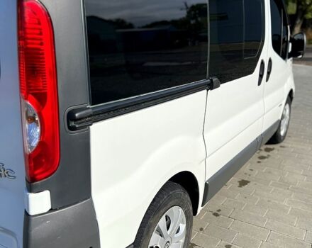 Рено Трафик, объемом двигателя 2.2 л и пробегом 342 тыс. км за 13600 $, фото 5 на Automoto.ua