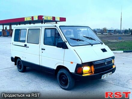 Рено Трафік, об'ємом двигуна 2 л та пробігом 299 тис. км за 1150 $, фото 1 на Automoto.ua