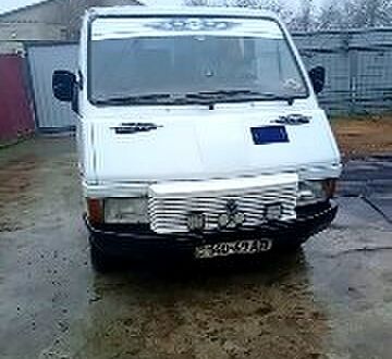 Рено Трафік, об'ємом двигуна 2 л та пробігом 0 тис. км за 2000 $, фото 1 на Automoto.ua