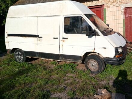 Рено Трафик, объемом двигателя 2.1 л и пробегом 240 тыс. км за 1200 $, фото 1 на Automoto.ua