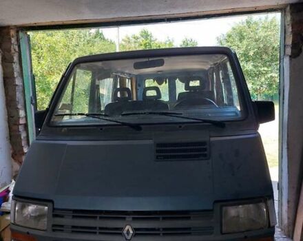 Рено Трафик, объемом двигателя 2.5 л и пробегом 145 тыс. км за 5000 $, фото 1 на Automoto.ua