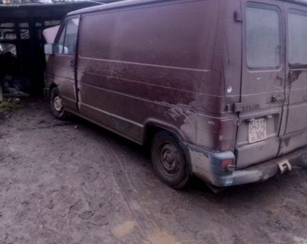 Рено Трафик, объемом двигателя 2.5 л и пробегом 0 тыс. км за 1200 $, фото 1 на Automoto.ua