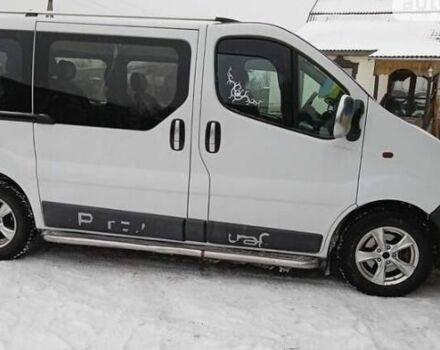 Белый Рено Трафик пасс., объемом двигателя 1.9 л и пробегом 290 тыс. км за 7500 $, фото 2 на Automoto.ua