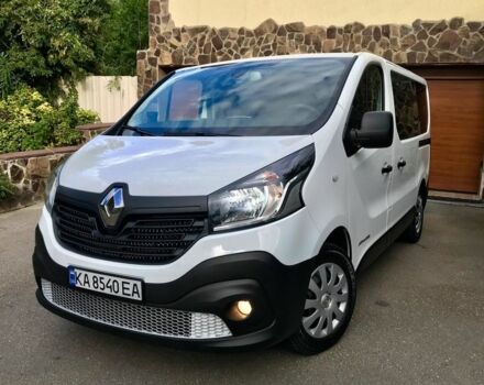 Білий Рено Трафік пас., об'ємом двигуна 1.6 л та пробігом 210 тис. км за 17800 $, фото 1 на Automoto.ua