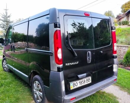Чорний Рено Трафік пас., об'ємом двигуна 0 л та пробігом 260 тис. км за 8000 $, фото 1 на Automoto.ua