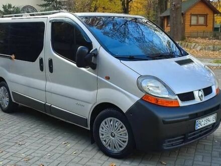 Рено Трафик пасс. 2006 в Киеве на Automoto.ua Серый Рено Трафик пасс., объемом двигателя 0 л и пробегом 98 тыс. км за 2150 $, фото 1 на Automoto.ua