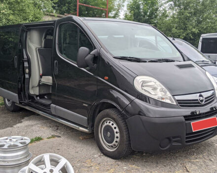 Серый Рено Трафик пасс., объемом двигателя 2 л и пробегом 182 тыс. км за 13900 $, фото 1 на Automoto.ua