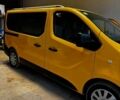 Желтый Рено Трафик, объемом двигателя 1.6 л и пробегом 318 тыс. км за 11000 $, фото 1 на Automoto.ua