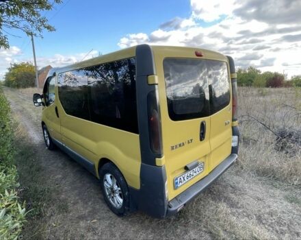 Желтый Рено Трафик, объемом двигателя 1.9 л и пробегом 390 тыс. км за 7299 $, фото 2 на Automoto.ua