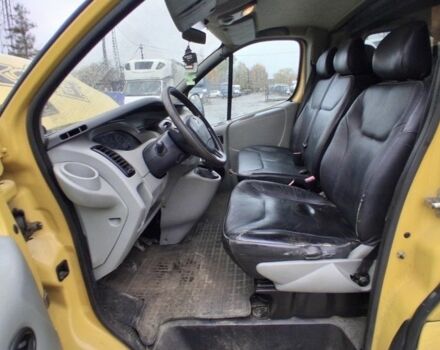 Желтый Рено Трафик, объемом двигателя 0 л и пробегом 320 тыс. км за 3444 $, фото 3 на Automoto.ua