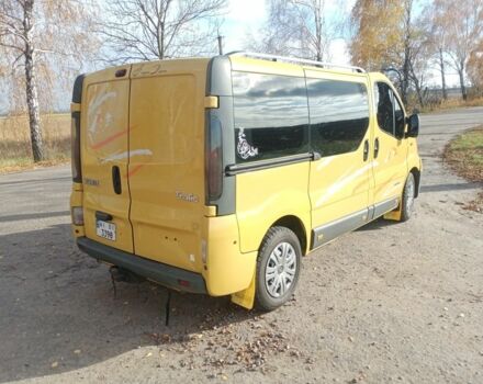 Желтый Рено Трафик, объемом двигателя 1.9 л и пробегом 471 тыс. км за 6800 $, фото 3 на Automoto.ua
