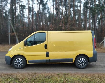 Желтый Рено Трафик, объемом двигателя 1.9 л и пробегом 410 тыс. км за 3950 $, фото 1 на Automoto.ua