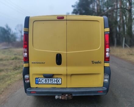 Желтый Рено Трафик, объемом двигателя 1.9 л и пробегом 410 тыс. км за 3950 $, фото 5 на Automoto.ua