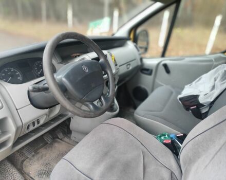 Желтый Рено Трафик, объемом двигателя 1.9 л и пробегом 410 тыс. км за 3950 $, фото 14 на Automoto.ua