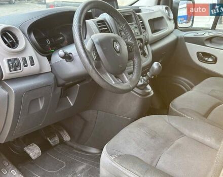 Желтый Рено Трафик, объемом двигателя 1.6 л и пробегом 170 тыс. км за 12990 $, фото 8 на Automoto.ua