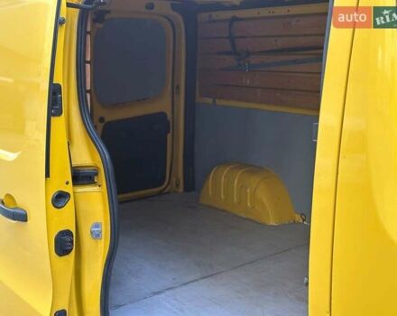 Желтый Рено Трафик, объемом двигателя 1.6 л и пробегом 170 тыс. км за 12990 $, фото 21 на Automoto.ua