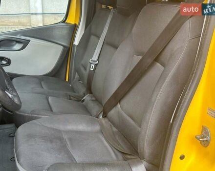 Желтый Рено Трафик, объемом двигателя 1.6 л и пробегом 170 тыс. км за 12990 $, фото 9 на Automoto.ua