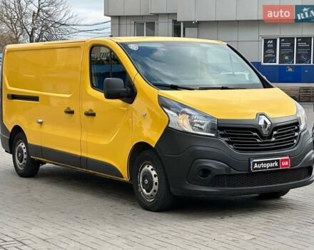 Желтый Рено Трафик, объемом двигателя 1.6 л и пробегом 170 тыс. км за 12990 $, фото 2 на Automoto.ua