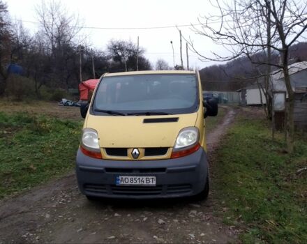 Желтый Рено Трафик, объемом двигателя 1.9 л и пробегом 374 тыс. км за 5200 $, фото 4 на Automoto.ua