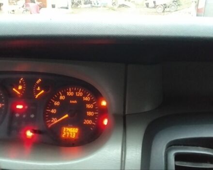 Желтый Рено Трафик, объемом двигателя 1.9 л и пробегом 374 тыс. км за 5200 $, фото 7 на Automoto.ua