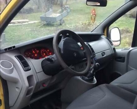 Желтый Рено Трафик, объемом двигателя 1.87 л и пробегом 374 тыс. км за 5200 $, фото 5 на Automoto.ua