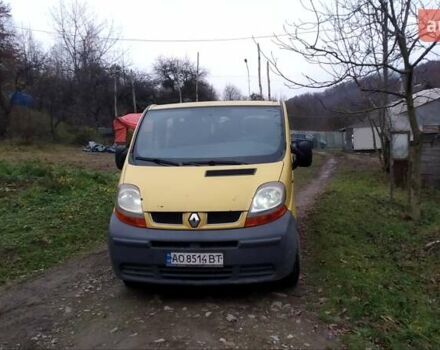 Желтый Рено Трафик, объемом двигателя 1.87 л и пробегом 374 тыс. км за 5200 $, фото 3 на Automoto.ua