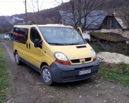 Желтый Рено Трафик, объемом двигателя 1.9 л и пробегом 374 тыс. км за 5200 $, фото 3 на Automoto.ua