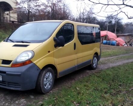 Желтый Рено Трафик, объемом двигателя 1.9 л и пробегом 374 тыс. км за 5200 $, фото 1 на Automoto.ua